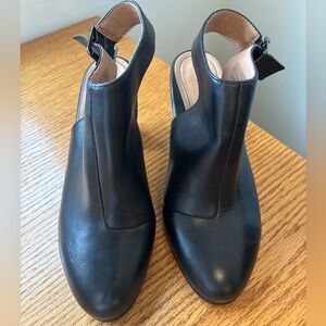 Vionic Elegant Black Women's Thick Heel